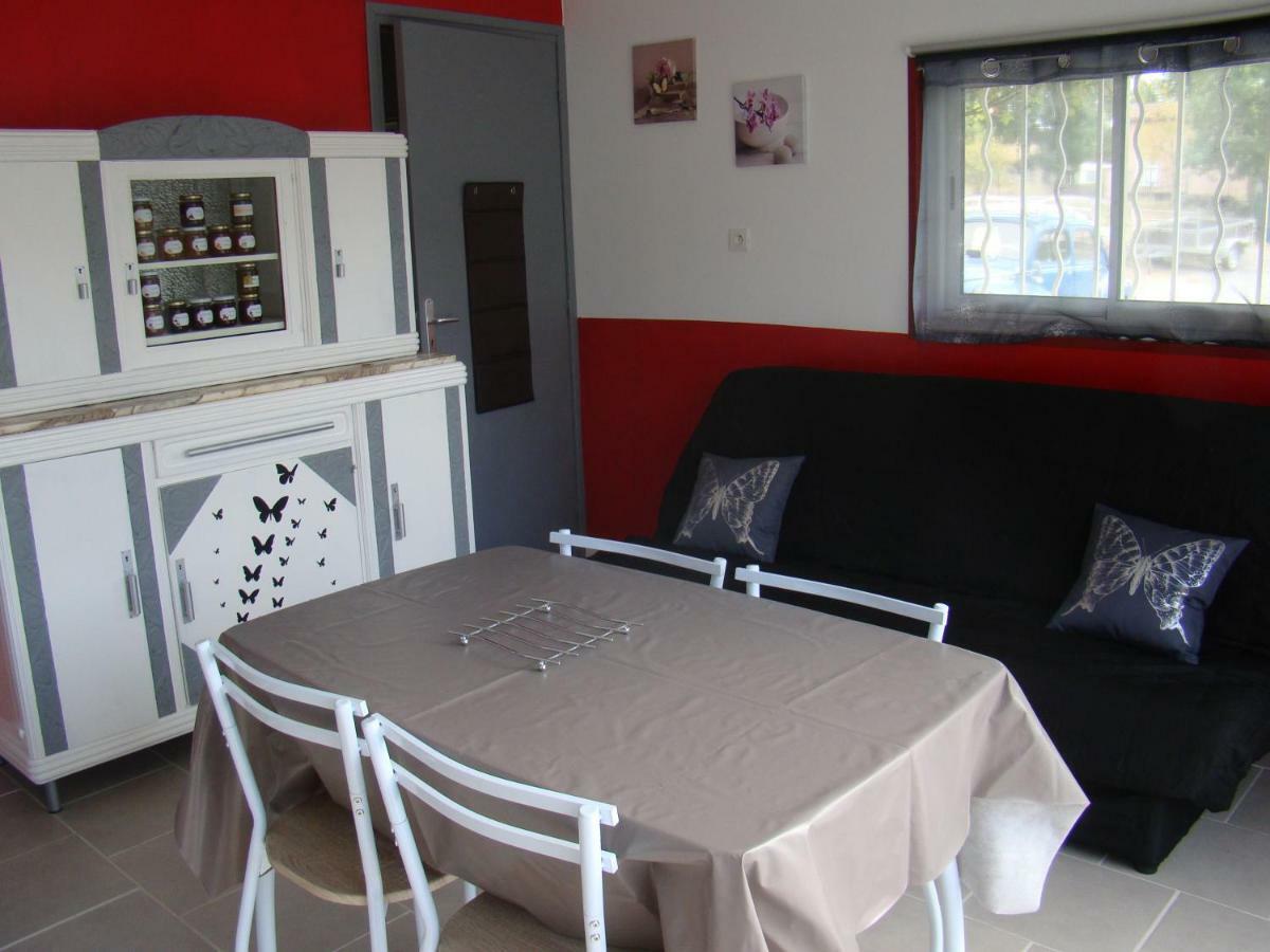 Lablachère Studio/Gite Les Papillons מראה חיצוני תמונה